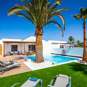  Сasa de vacaciones Axular With Heated Private Pool España